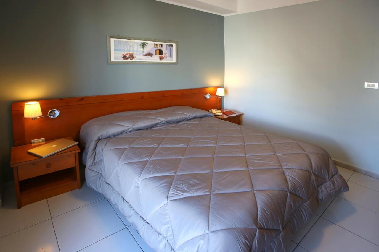 Albergo Del Pino Cercola Esterno foto