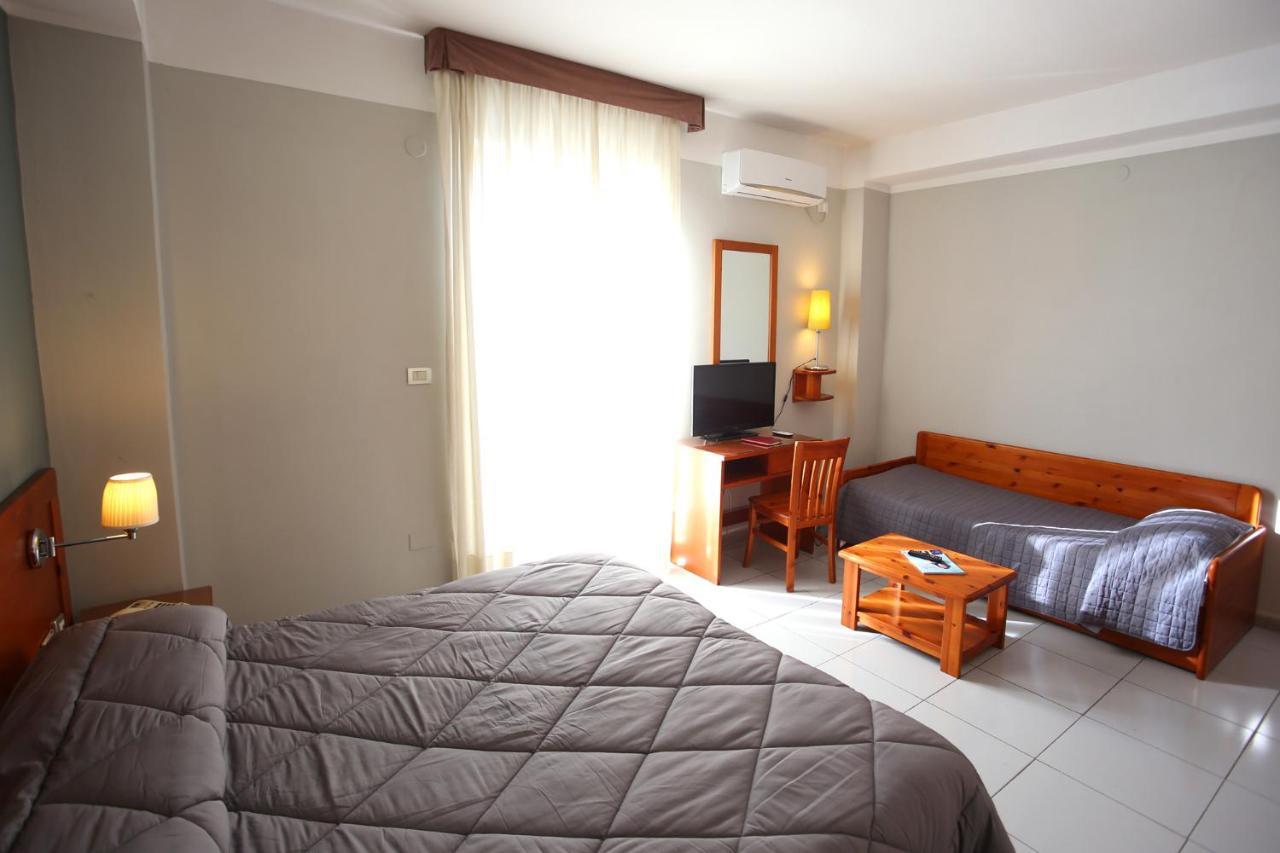Albergo Del Pino Cercola Esterno foto